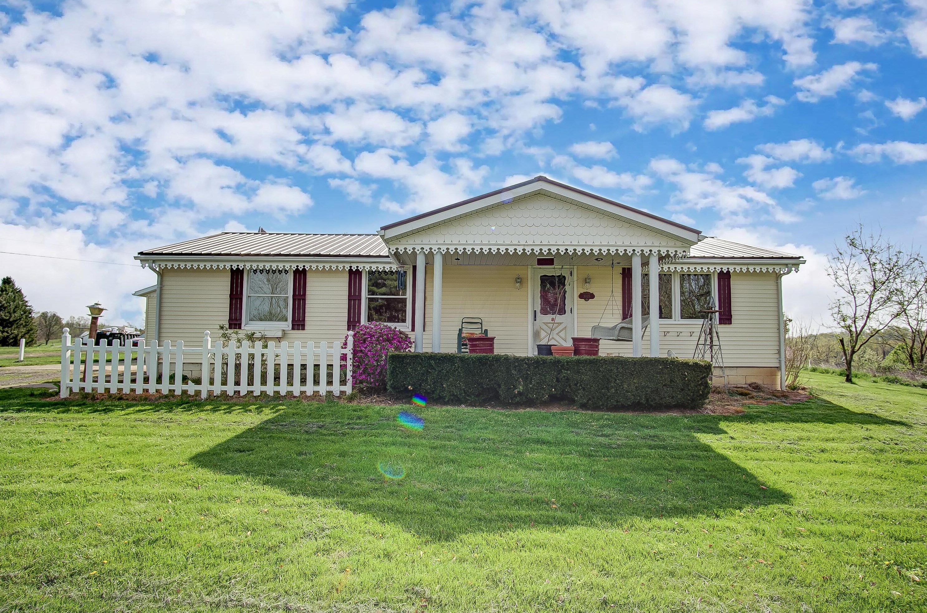 3045 Wayne Ridge Rd, Zanesville, OH 43701