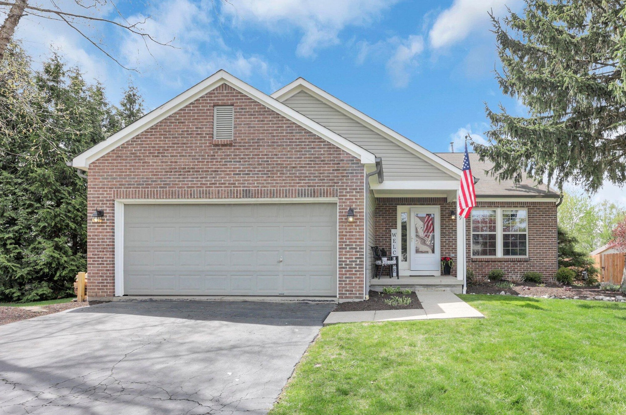 309 Edgemont Ct, Pataskala, OH 43062