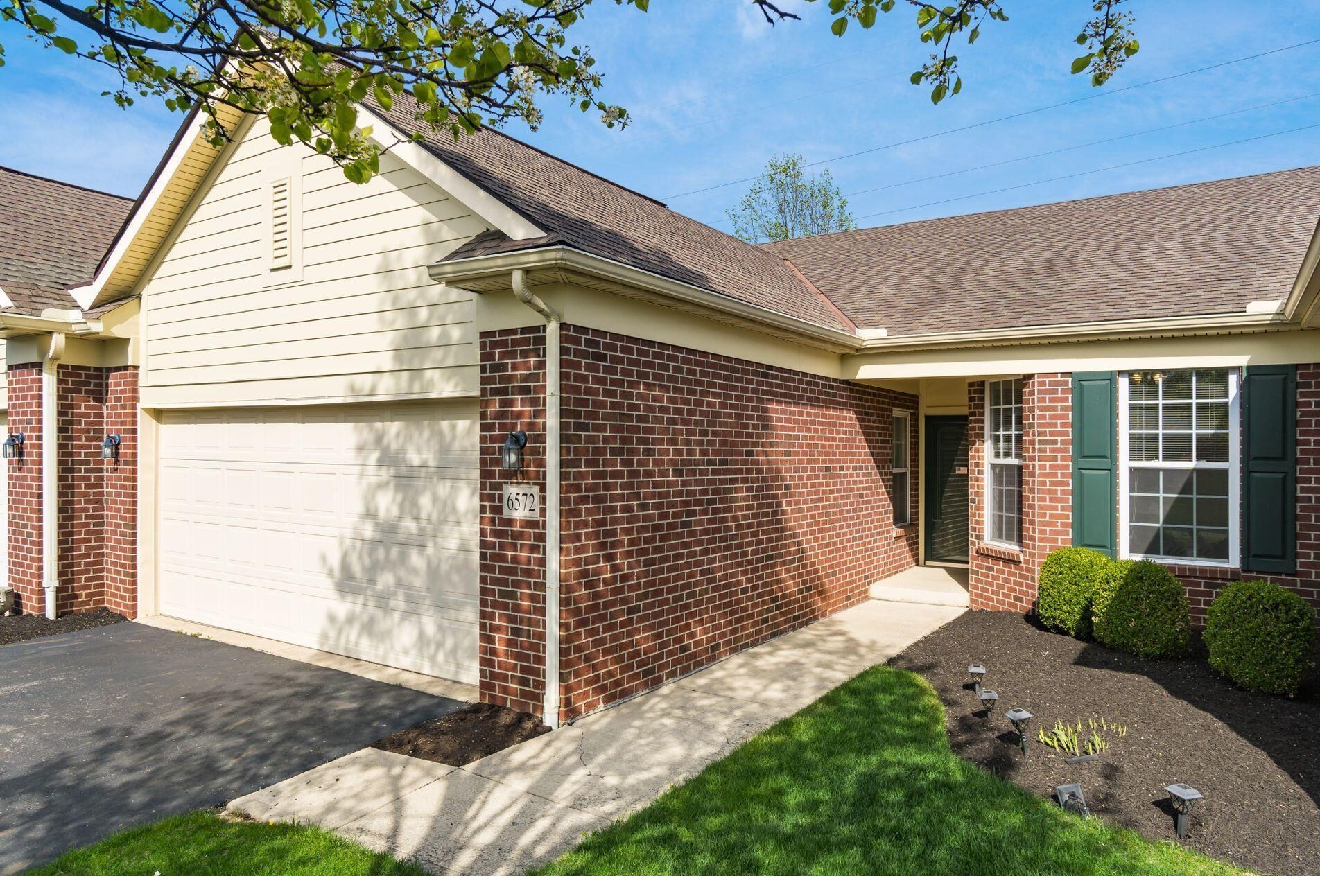 6572 Portrait Cir, Westerville, OH 43081-7028