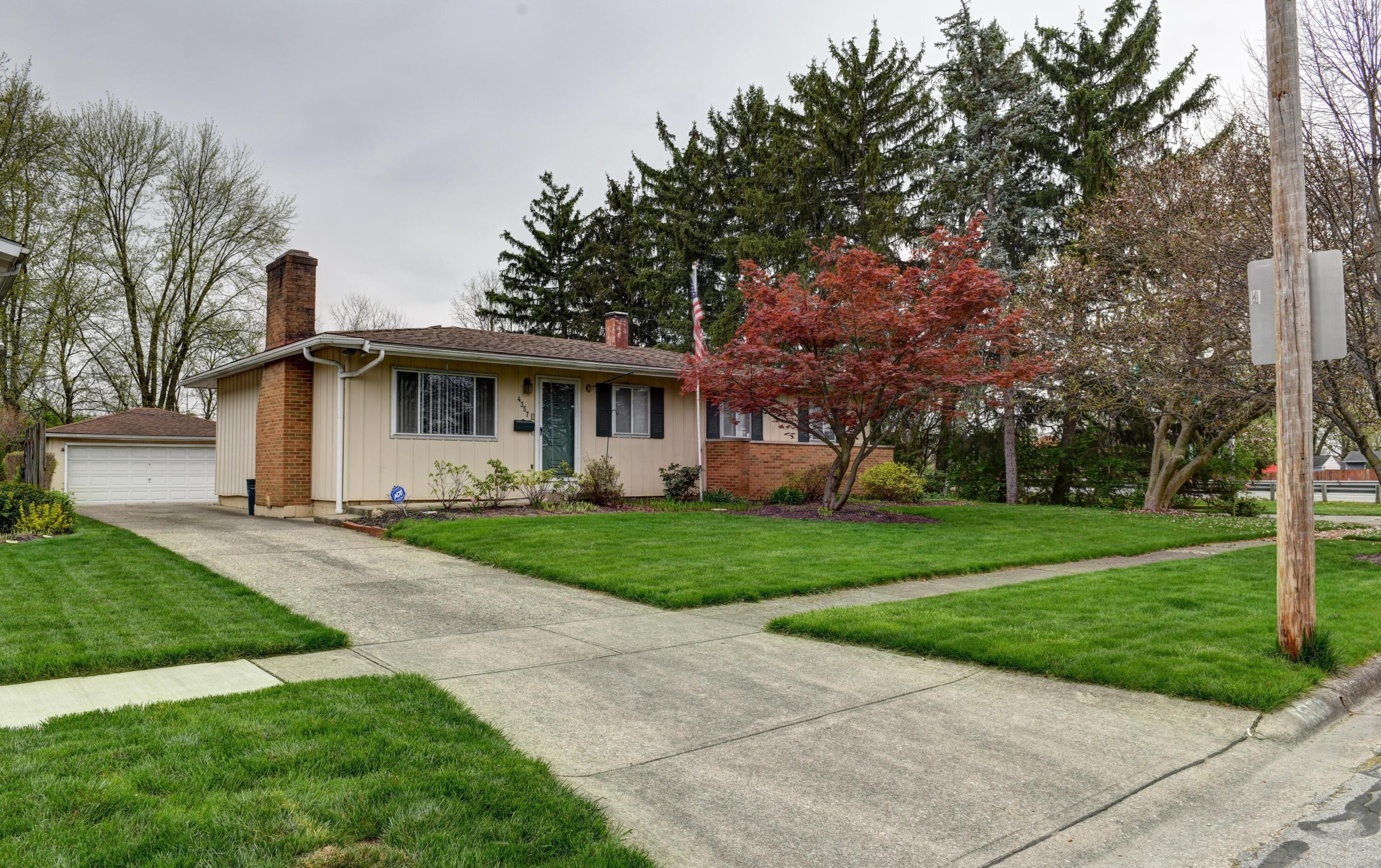 4357 Ellery Dr, Columbus, OH 43227-2536