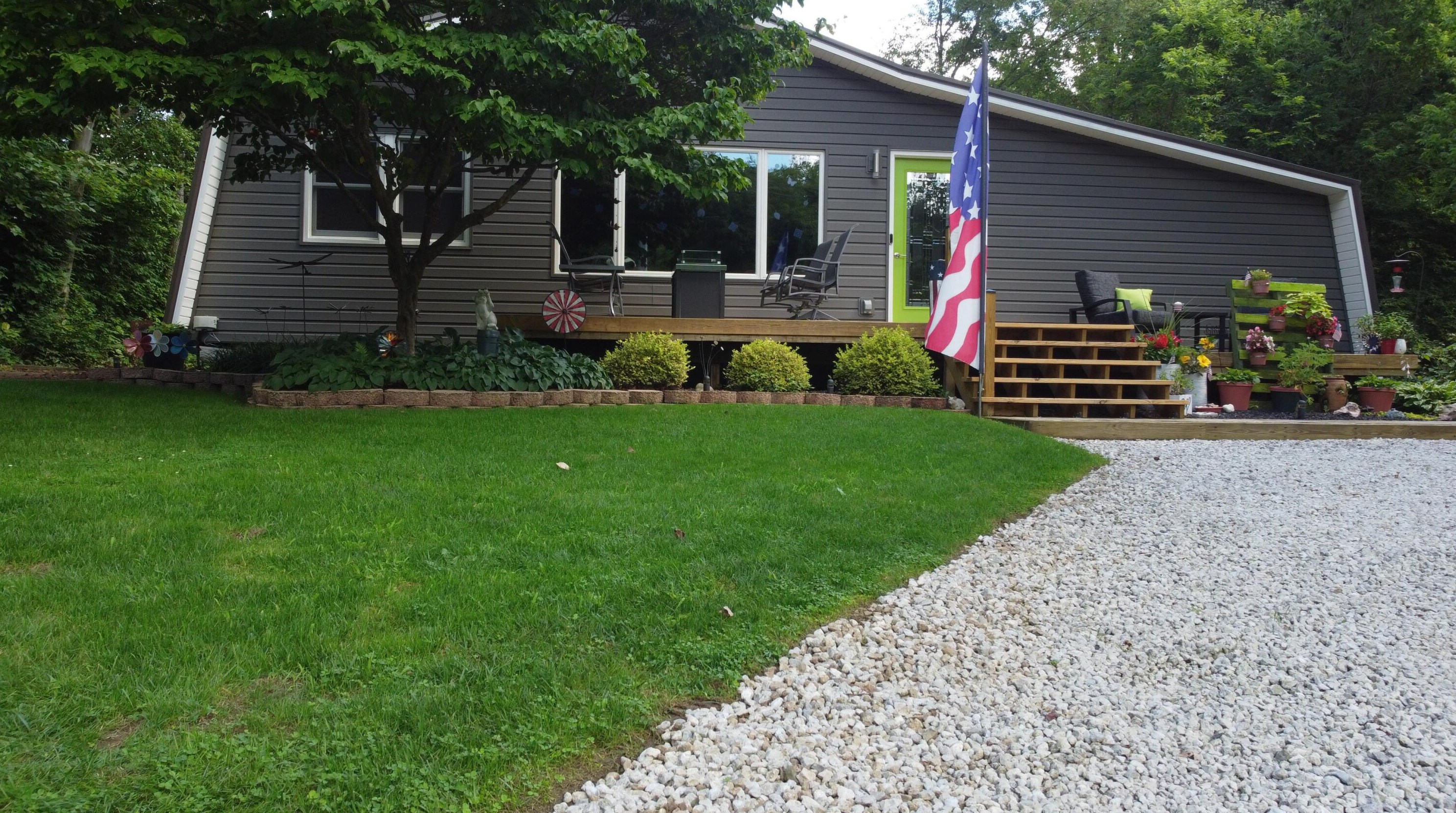 8370 Stickle Rd, Saint Louisville, OH 43071