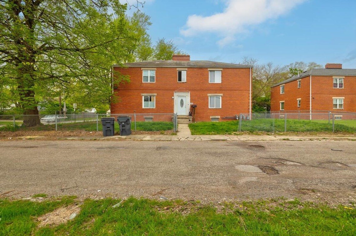 177 James Rd, Columbus, OH 43213-1021