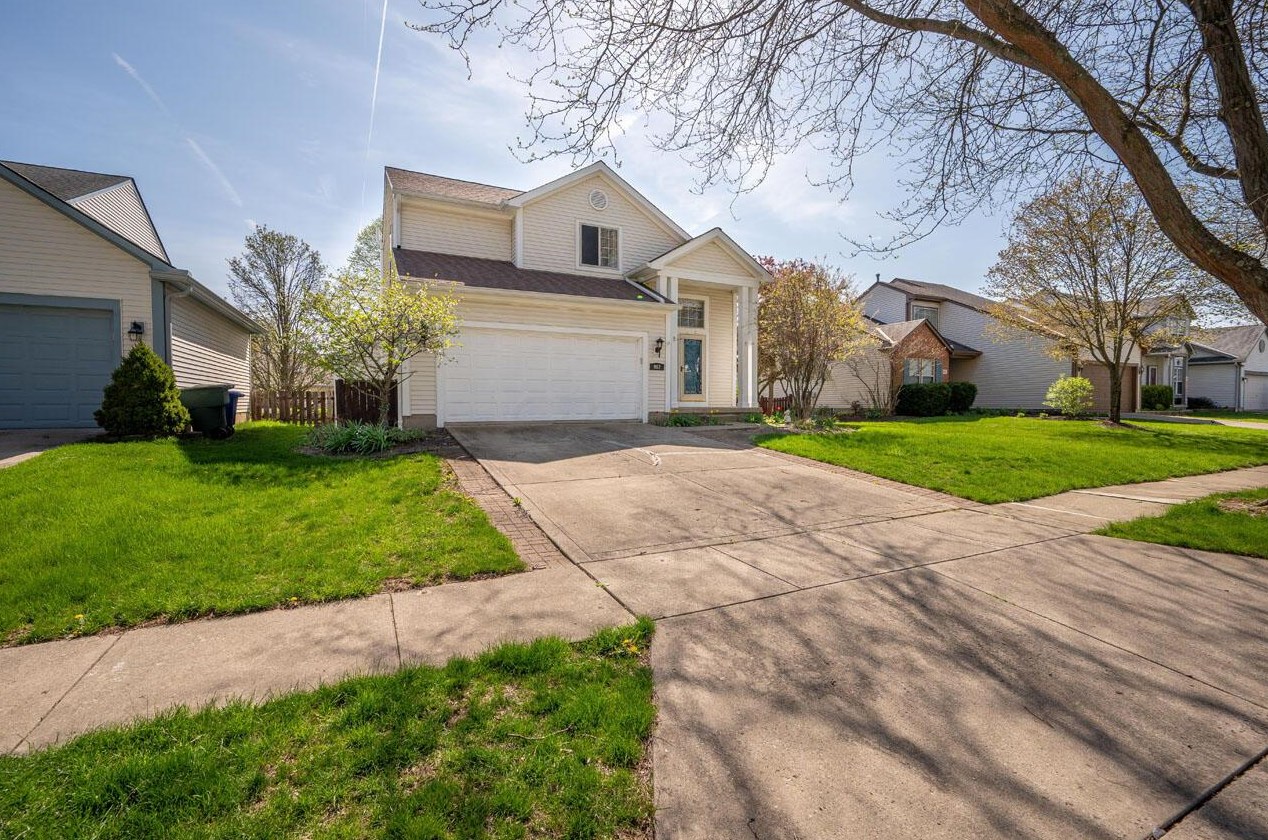 982 Cape Charles Dr, Columbus, OH 43228-9254