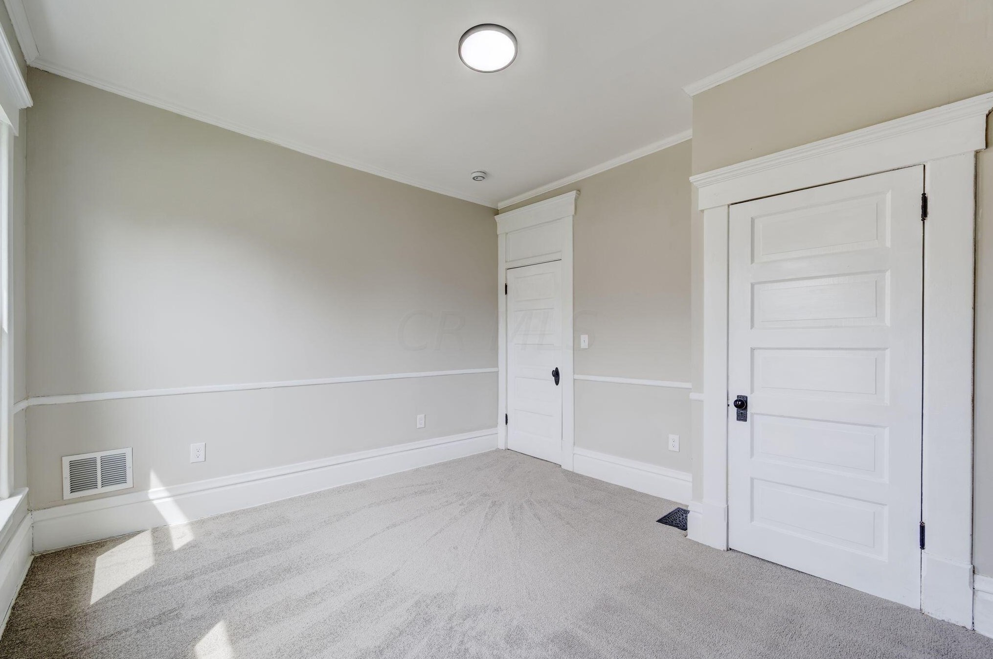 1544 Richmond Ave, Columbus OH  43203-1726 exterior