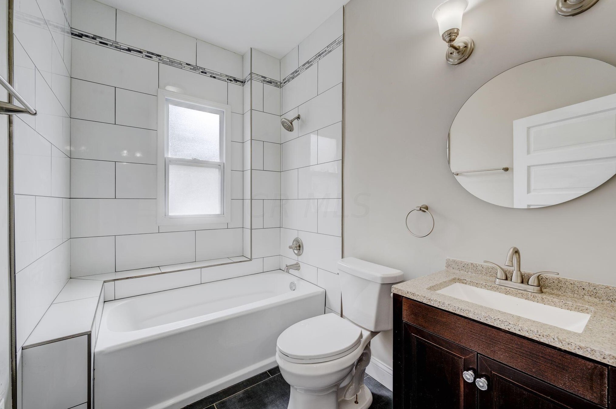 1544 Richmond Ave, Columbus OH  43203-1726 exterior