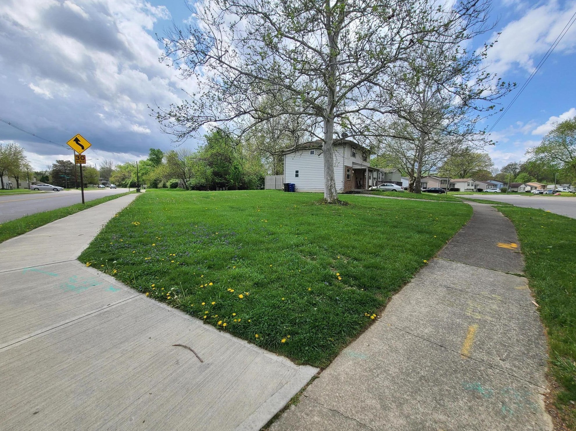 3499 Oakcrest Rd, Columbus OH  43232-4051 exterior