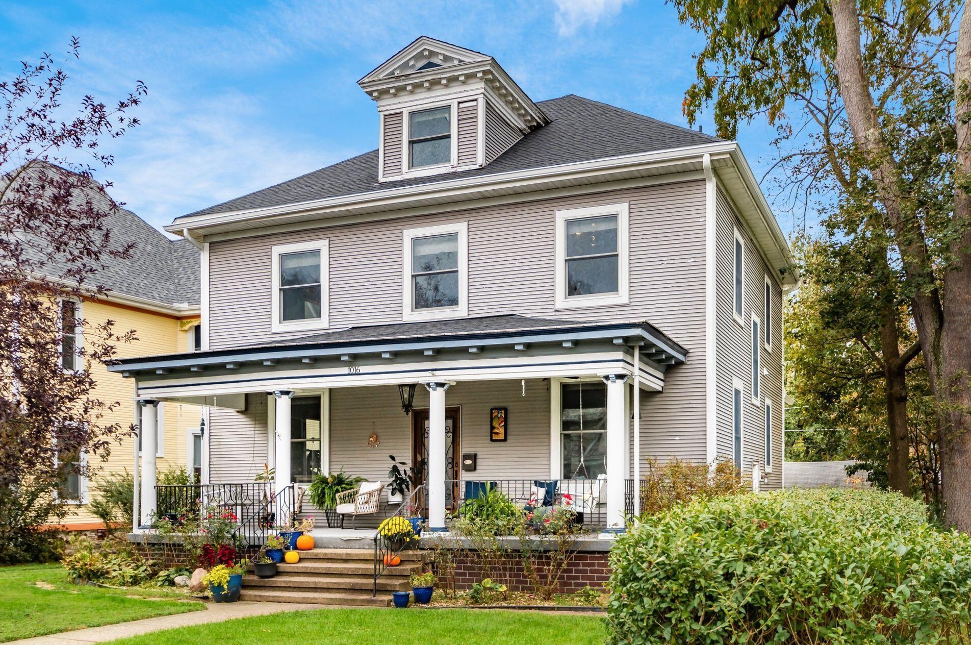 1016 Sunset Ave, Zanesville, OH 43701