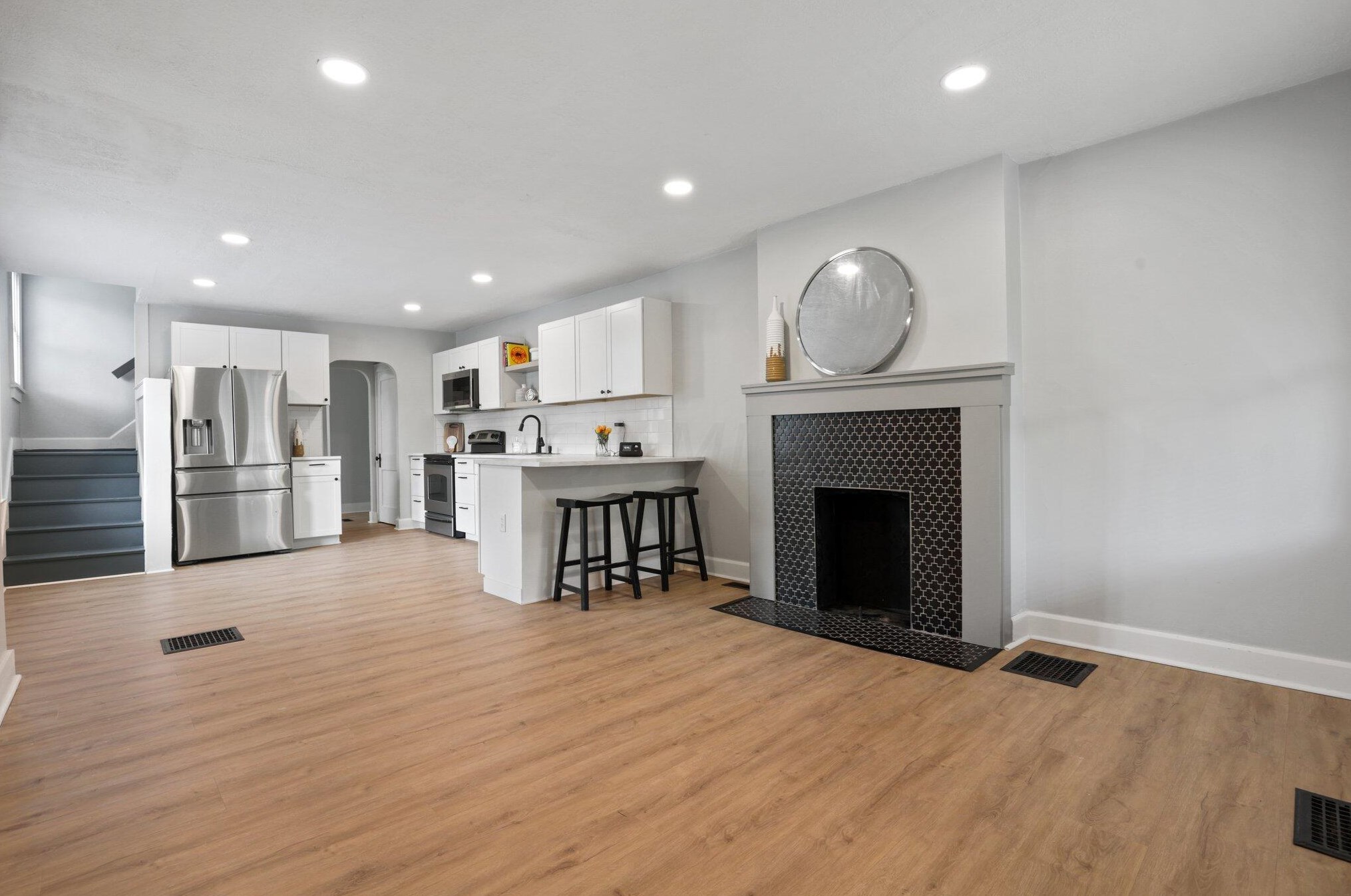 779 Stanley Ave, Columbus, OH 43206-2438