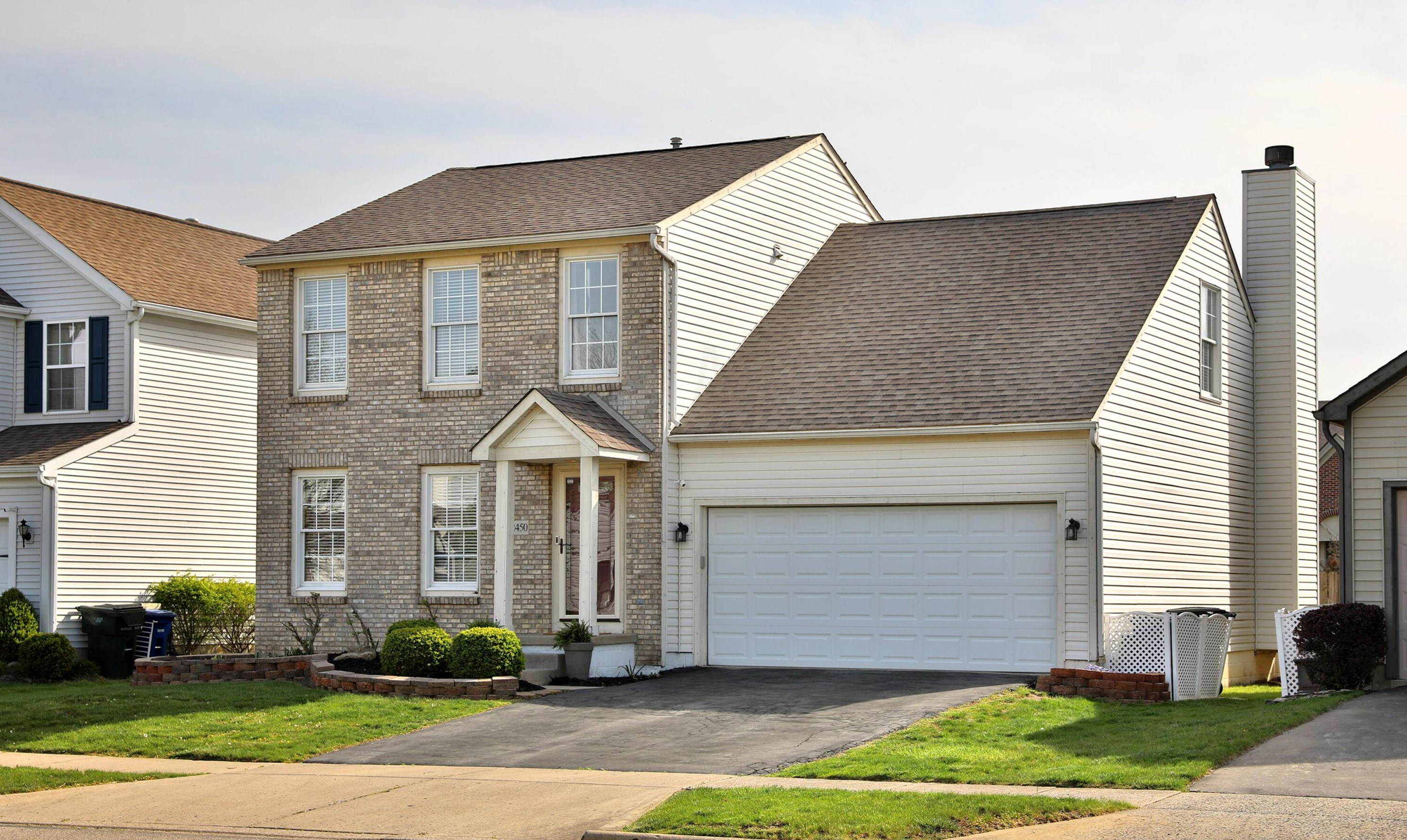 2450 Yagger Bay Dr, Hilliard, OH 43026-7155