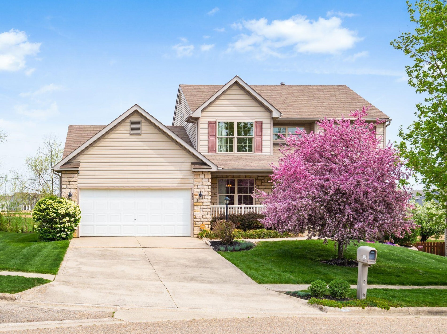 432 Kingston Cir, Pickerington, OH 43147-1476