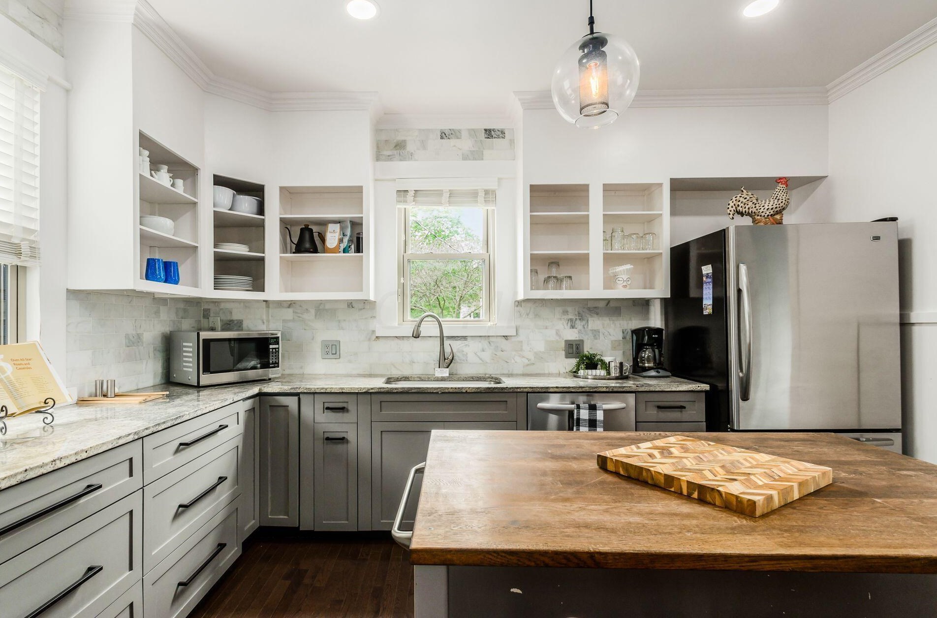 1487 Glenn Ave, Columbus OH  43212-6701 exterior