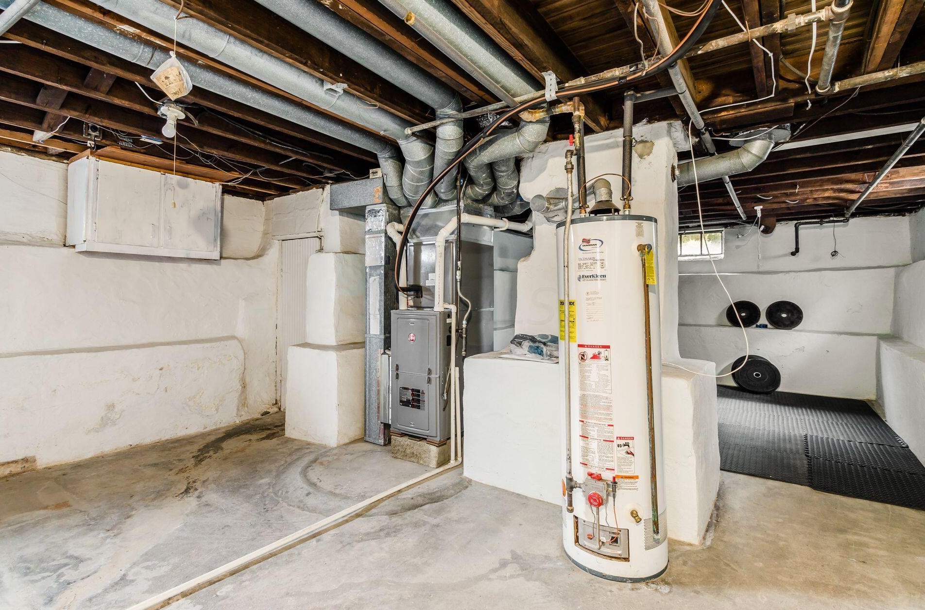 1487 Glenn Ave, Columbus OH  43212-6701 exterior