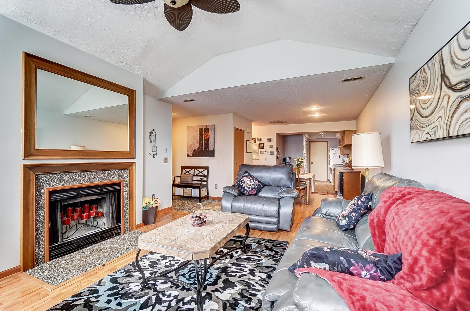 2466 Hooverside Ln, Darbydale OH  43123-3934 exterior