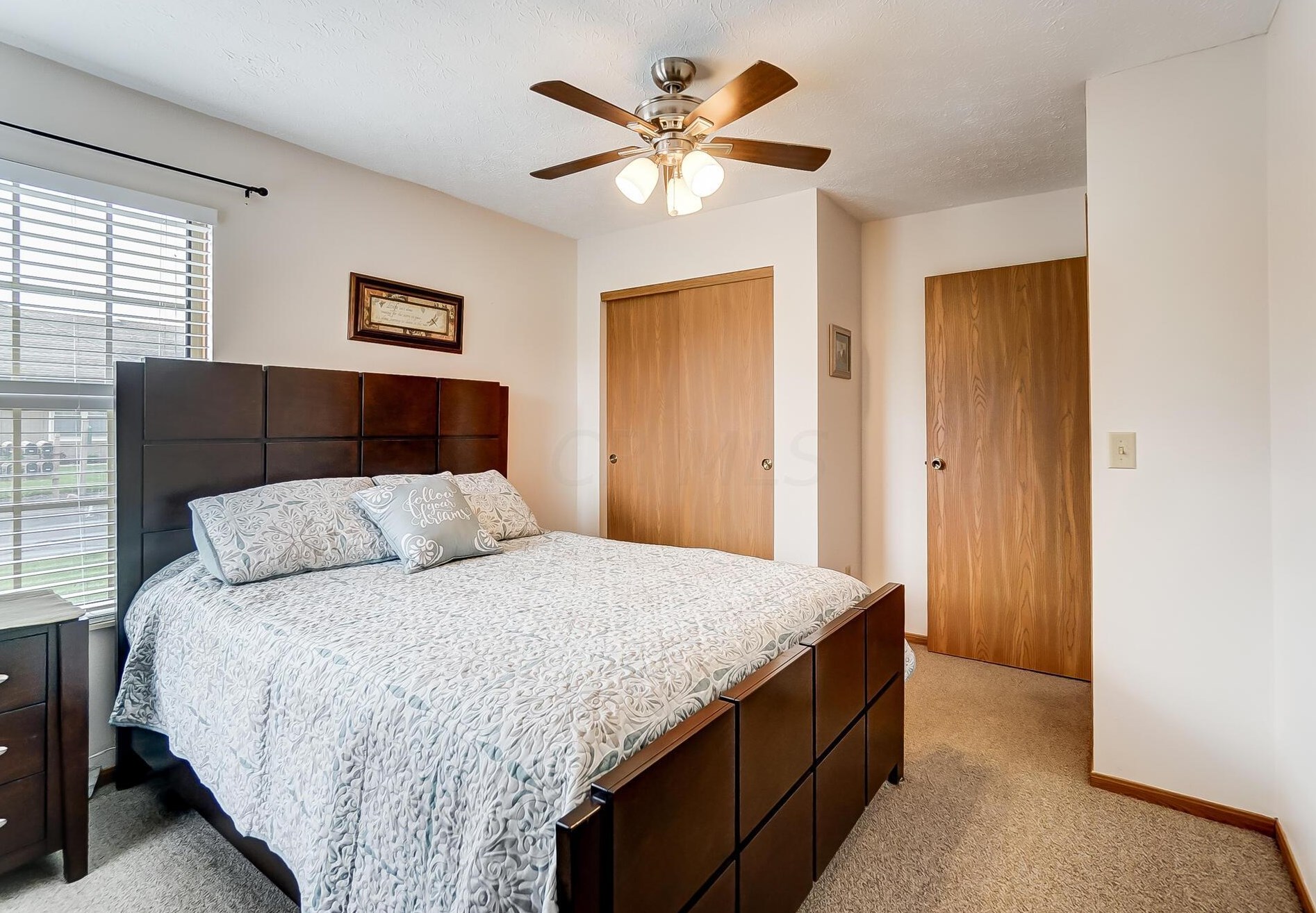 2466 Hooverside Ln, Darbydale OH  43123-3934 exterior