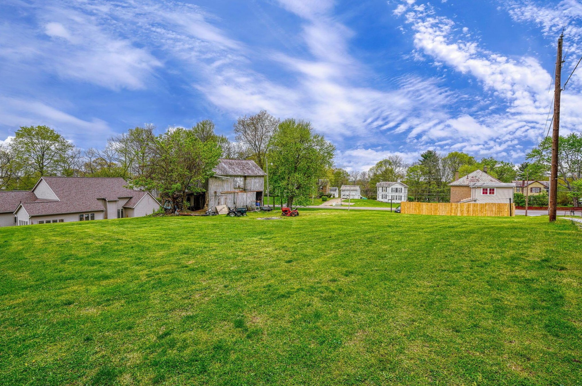 1714 Baltimore Rd, Lancaster OH 43130-8813 exterior