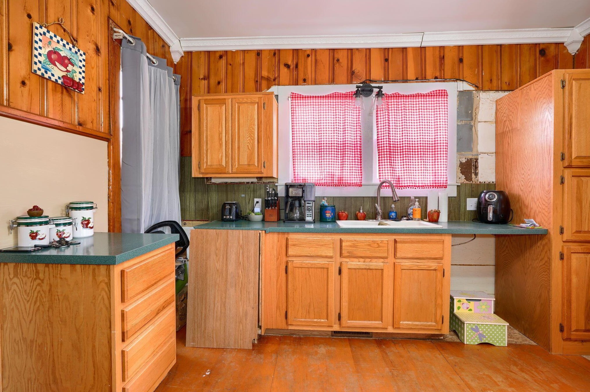 1714 Baltimore Rd, Lancaster OH 43130-8813 exterior