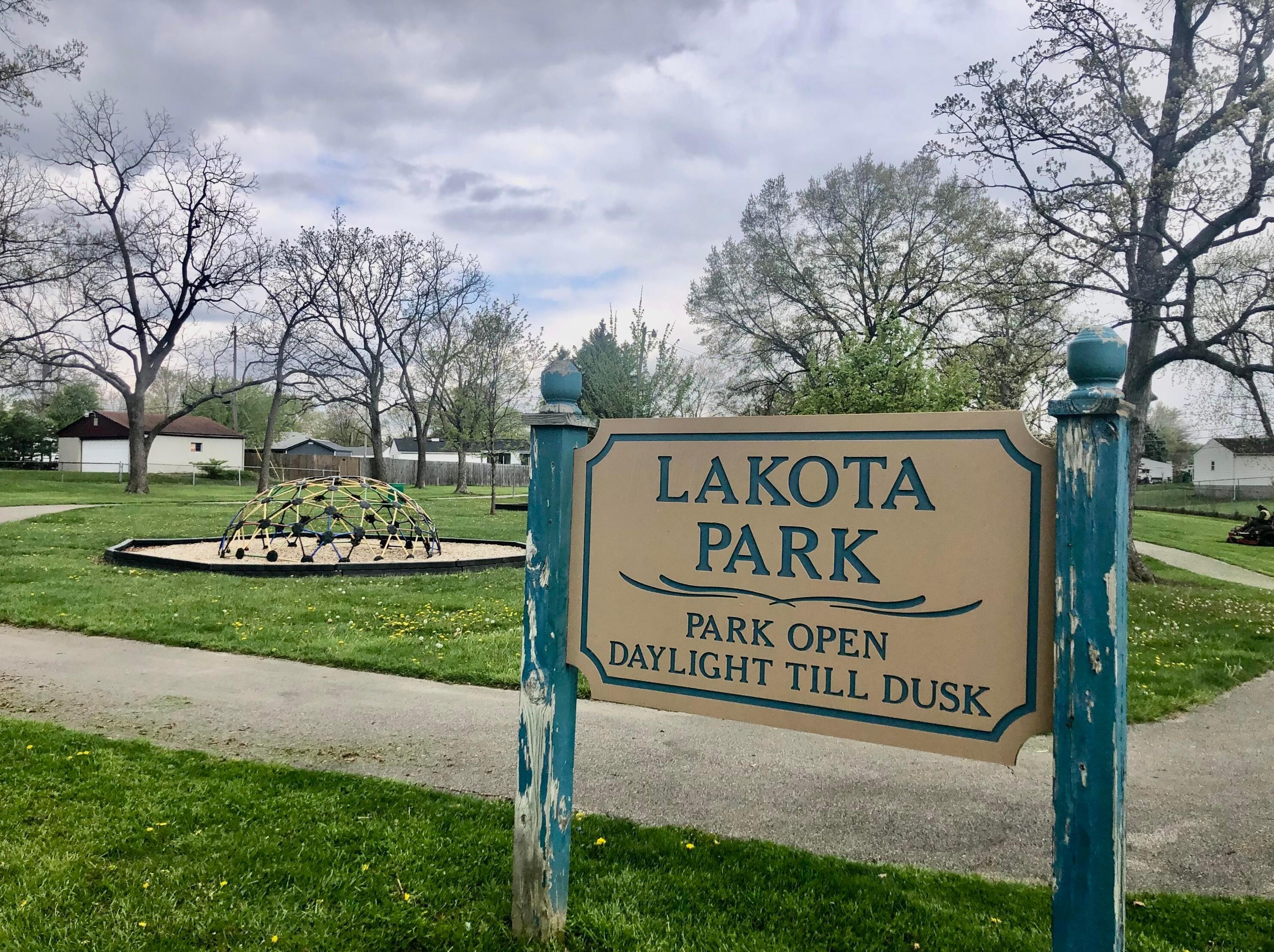 4893 Sullivant Ave, Columbus, OH 43228-2222