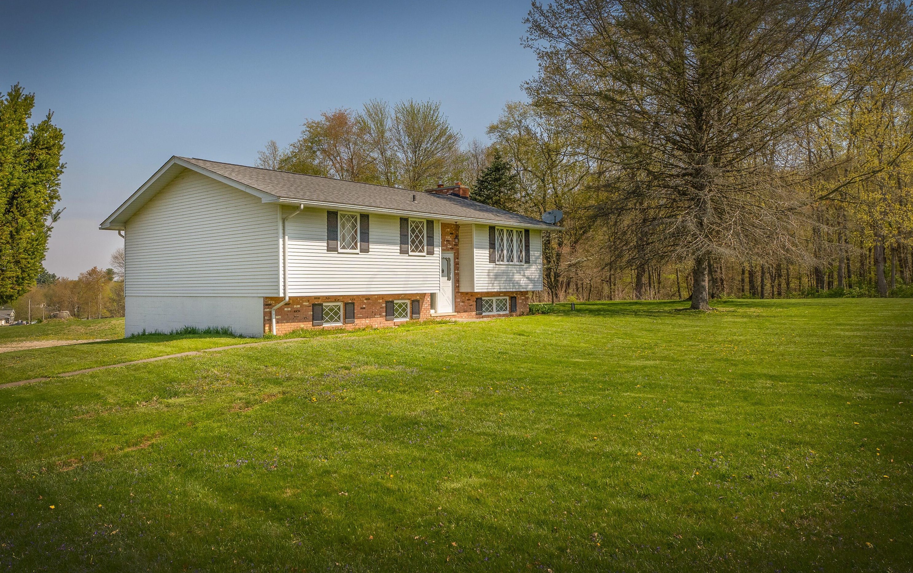 13701 Armentrout Rd, Fredricktwn, OH 43019
