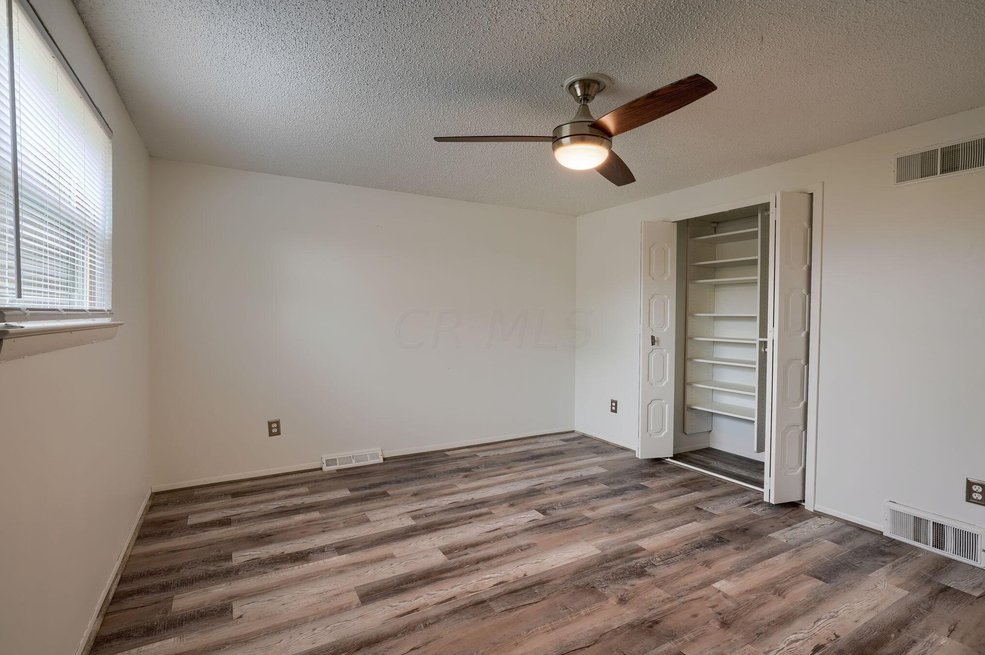 3555 Chantilly St, Columbus OH  43207-3532 exterior