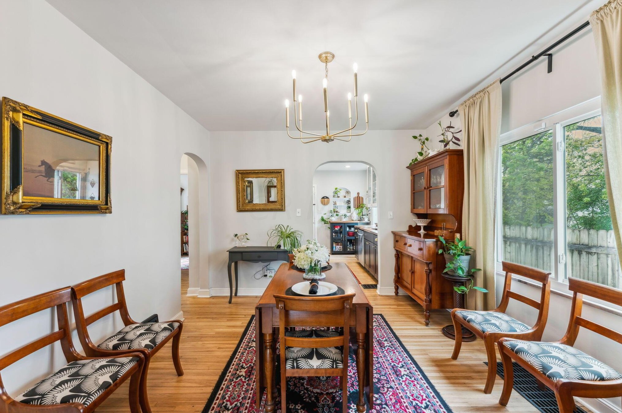 1498 Champion Ave, Columbus OH  43207-1397 exterior