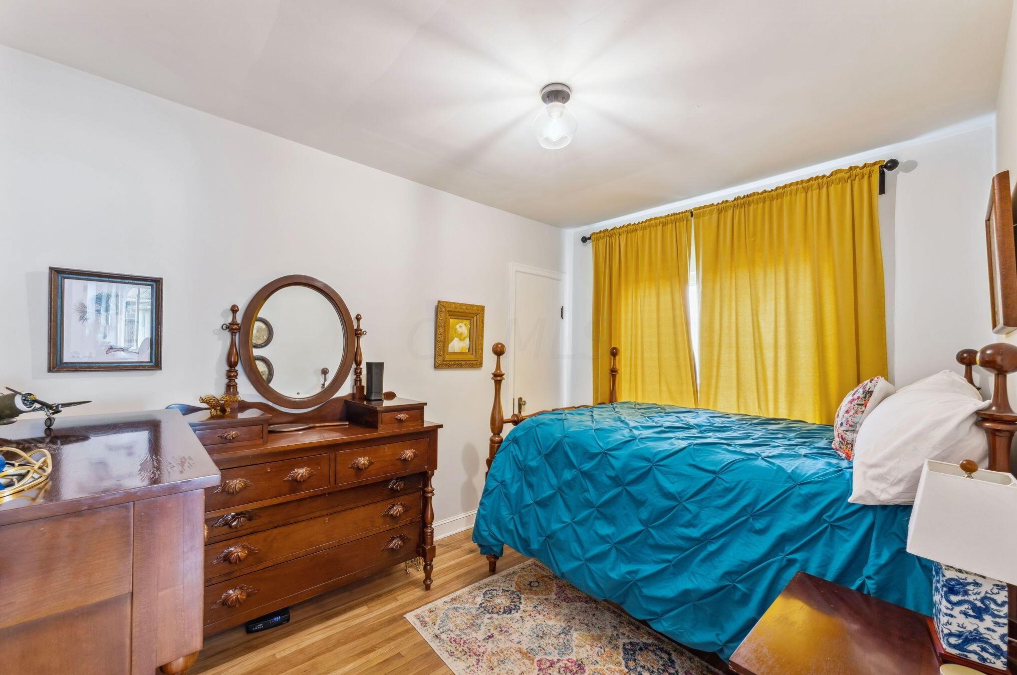 1498 Champion Ave, Columbus OH  43207-1397 exterior