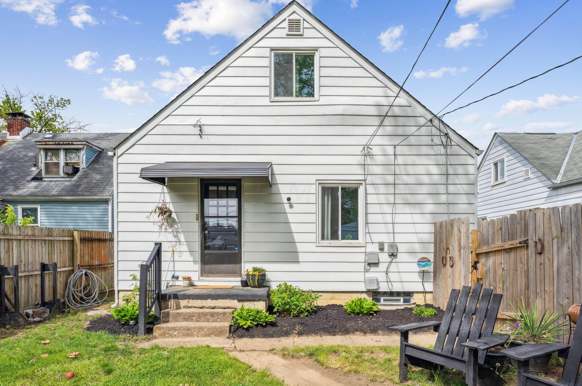 1498 Champion Ave, Columbus OH  43207-1397 exterior