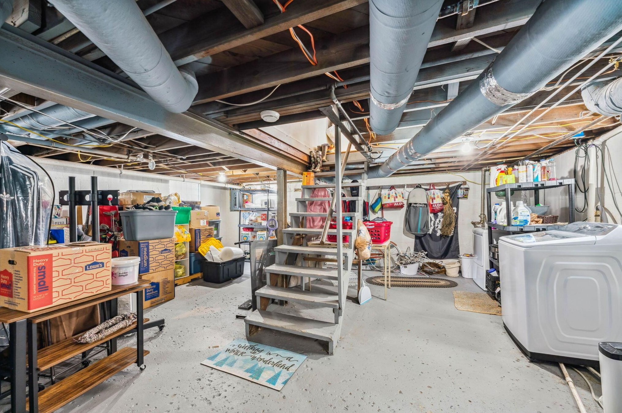 1498 Champion Ave, Columbus OH  43207-1397 exterior