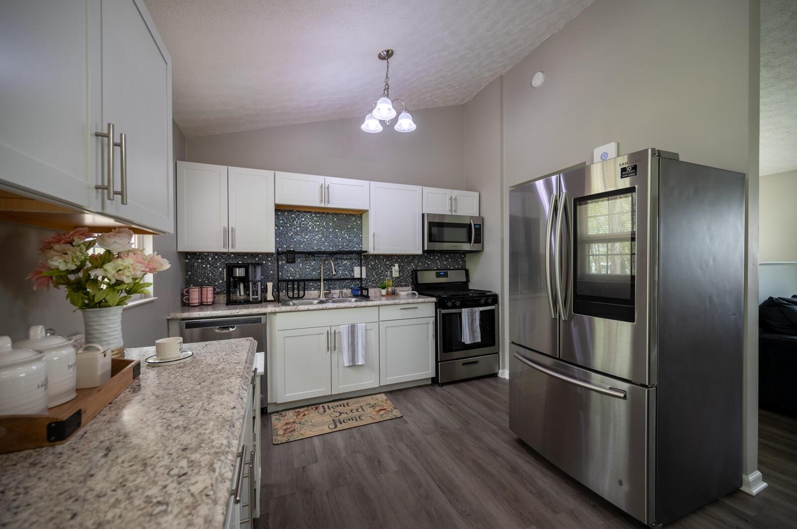 859 Maclam Dr, Columbus OH  43204-1456 exterior