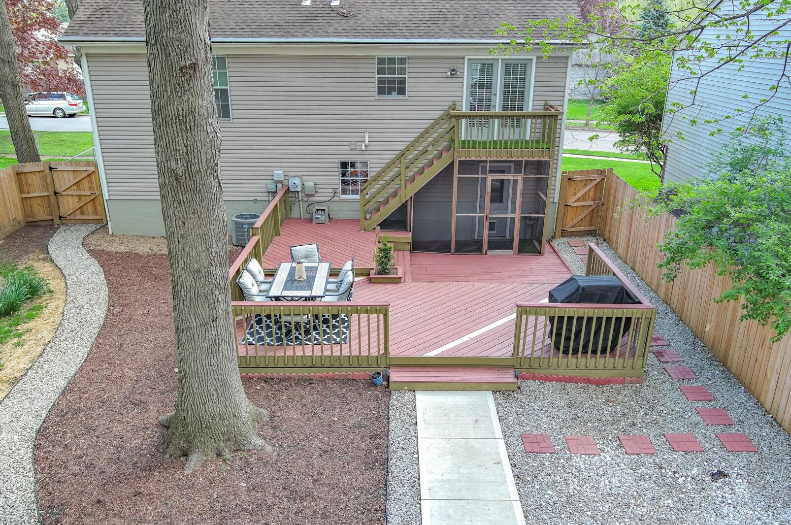 859 Maclam Dr, Columbus OH  43204-1456 exterior