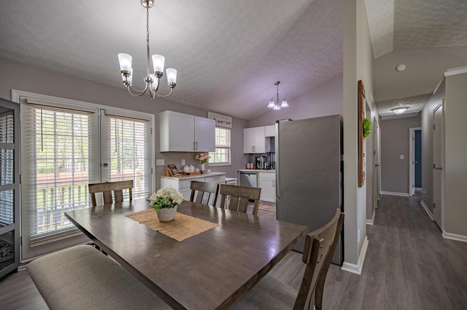 859 Maclam Dr, Columbus OH  43204-1456 exterior