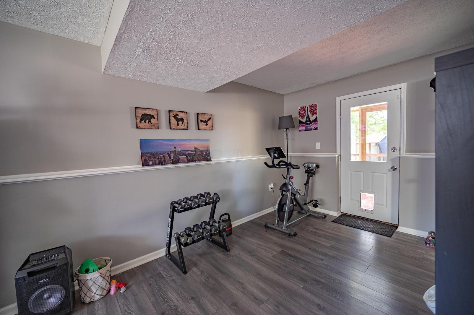 859 Maclam Dr, Columbus OH  43204-1456 exterior