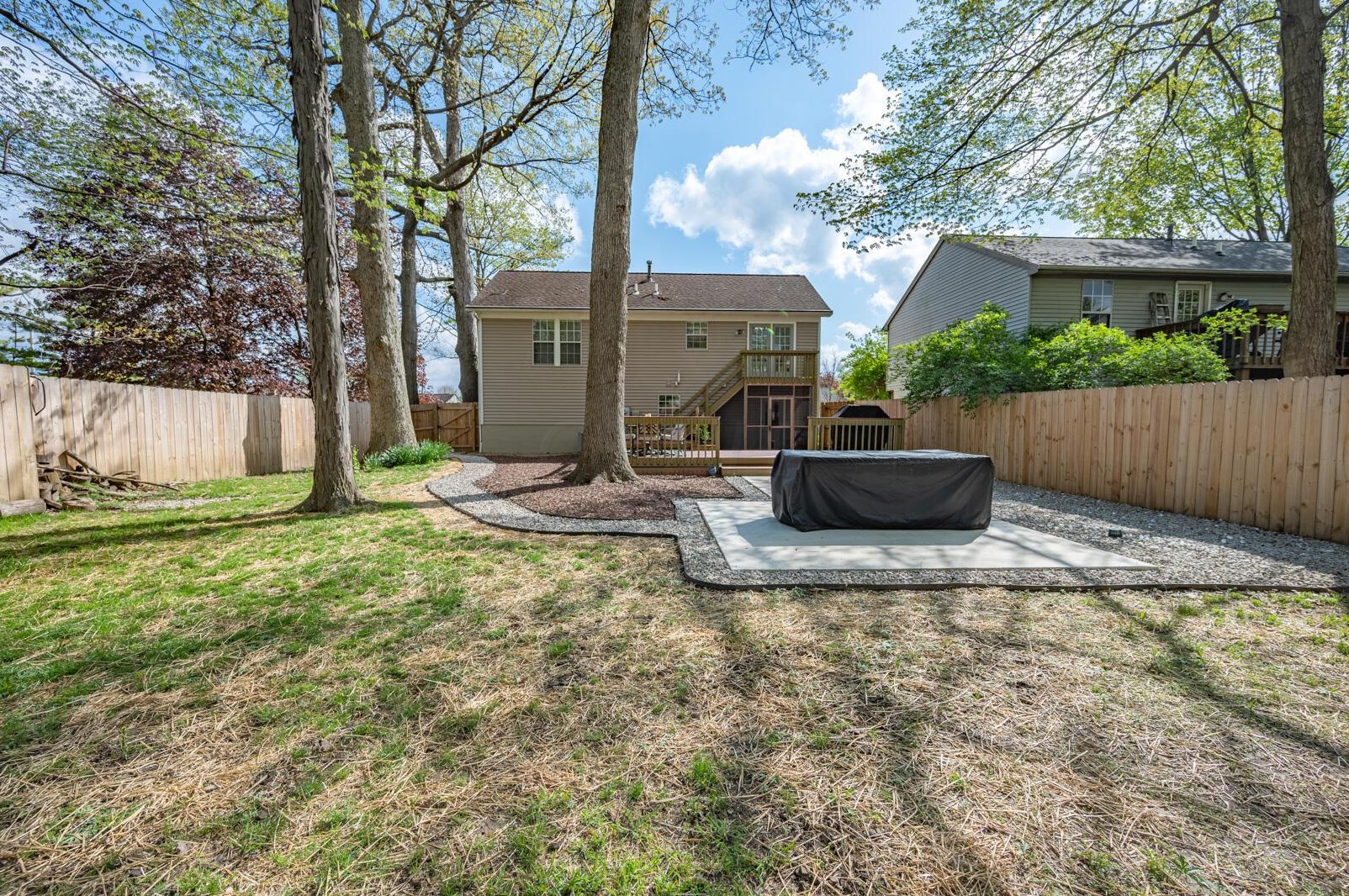 859 Maclam Dr, Columbus OH  43204-1456 exterior