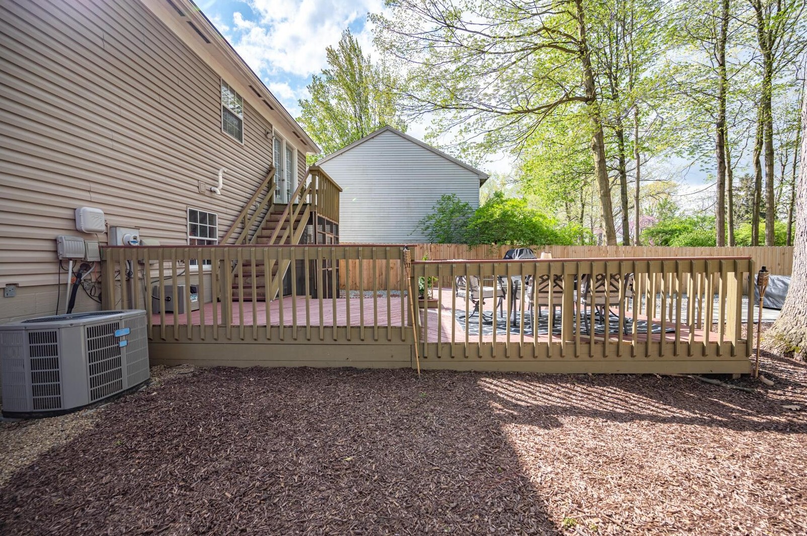 859 Maclam Dr, Columbus OH  43204-1456 exterior