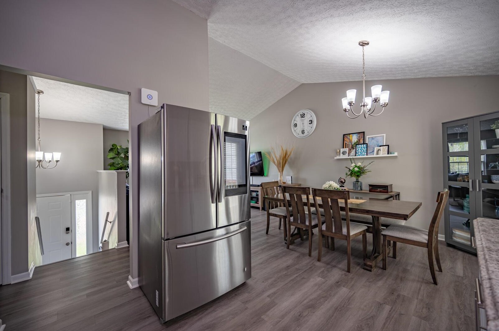 859 Maclam Dr, Columbus OH  43204-1456 exterior