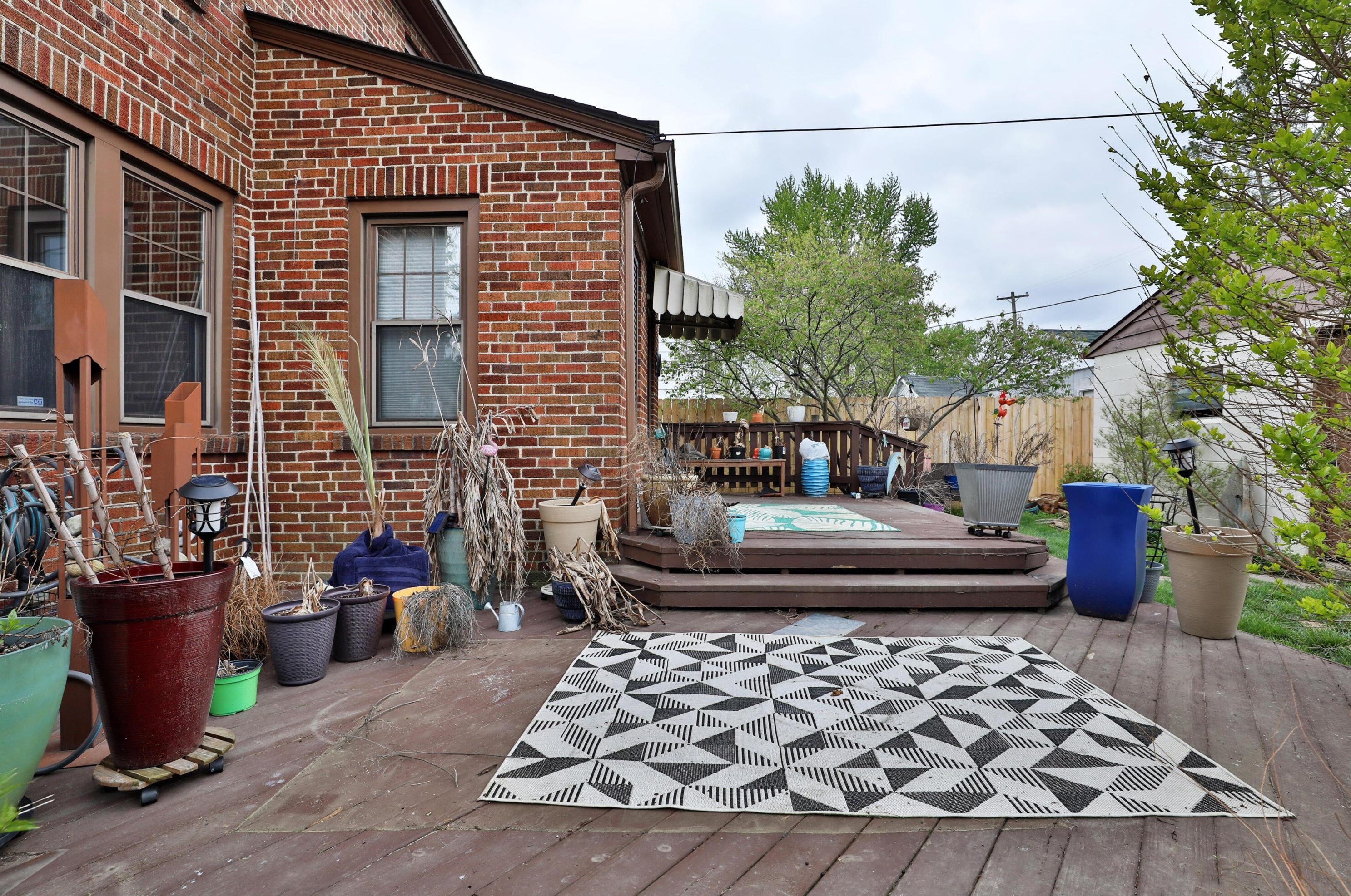 715 Wiltshire Rd, Columbus OH 43204-2336 exterior