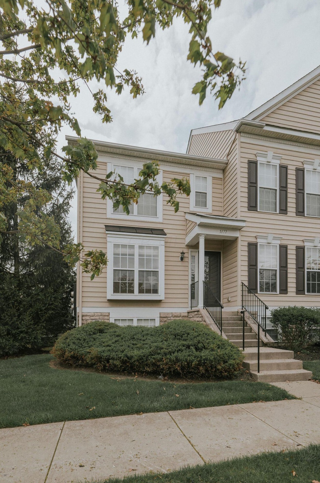 5177 Horseshoe Falls Dr #8-5177, Dublin, OH 43016