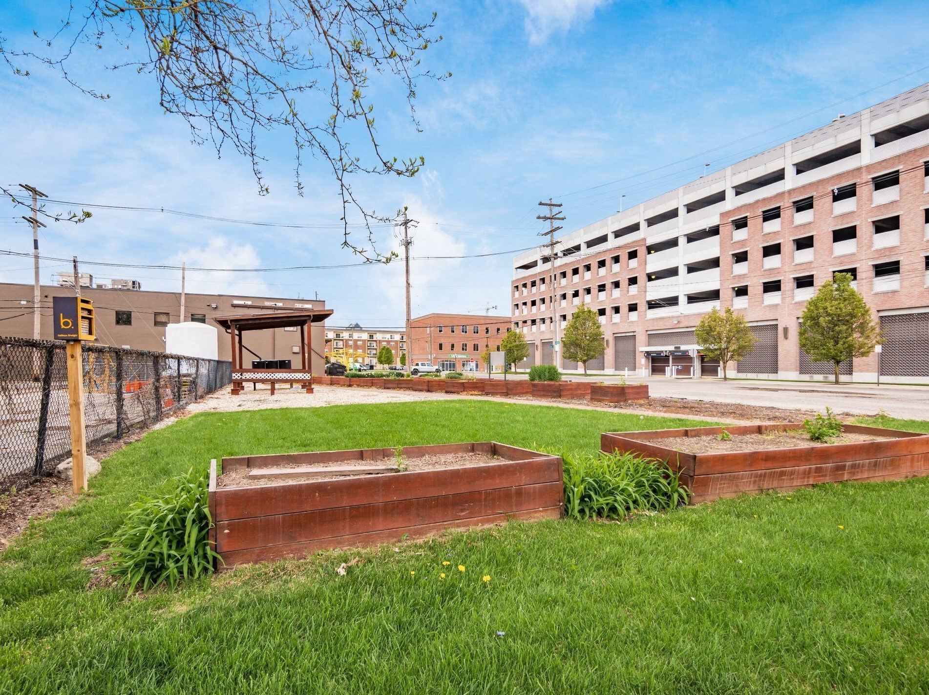 666 Wager St, Columbus OH  43206-1449 exterior