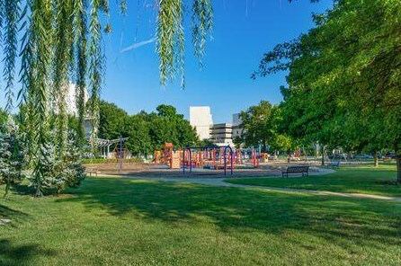 666 Wager St, Columbus OH  43206-1449 exterior