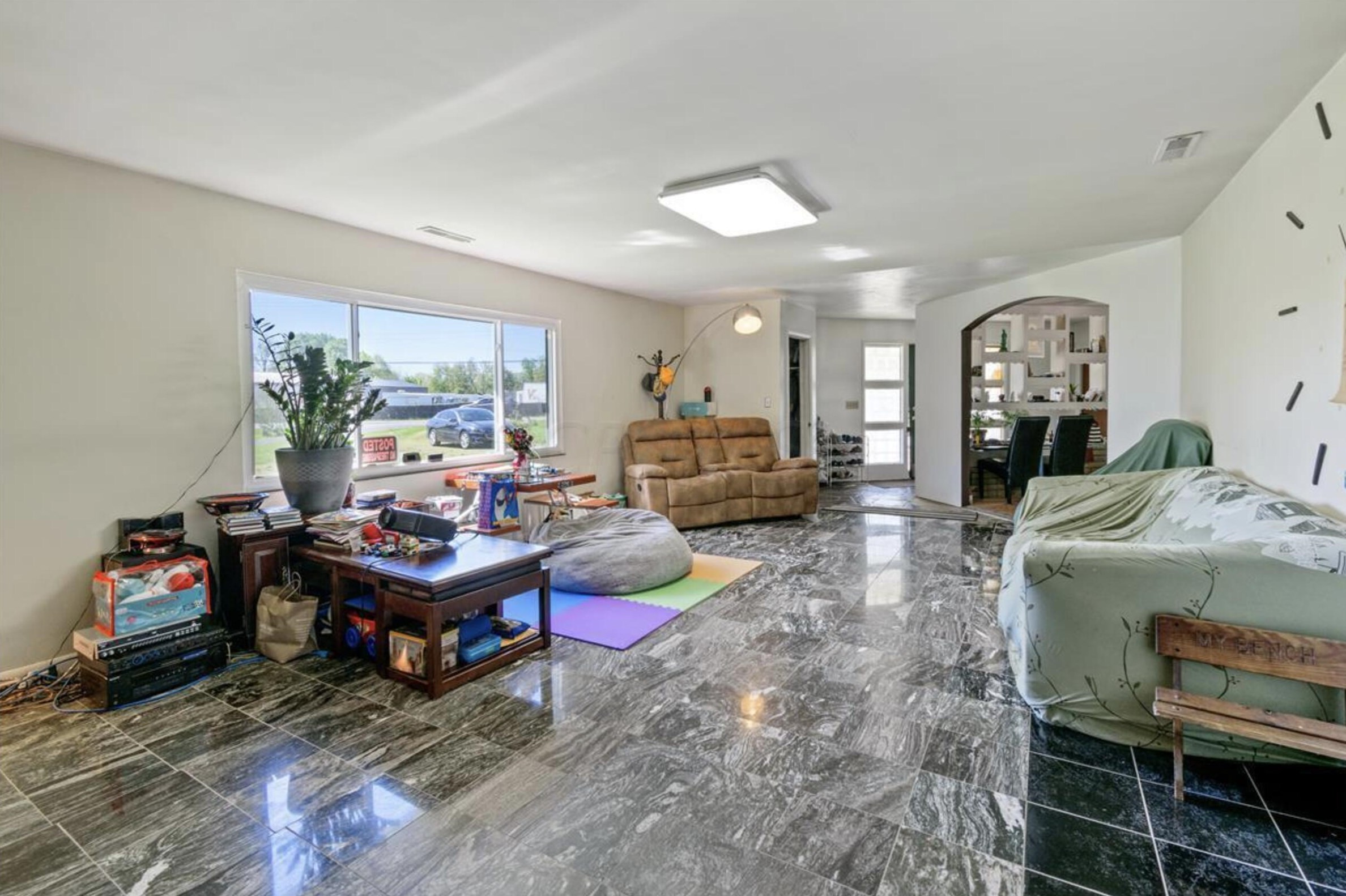 2740 Ferris Rd, Columbus OH 43224-2349 exterior