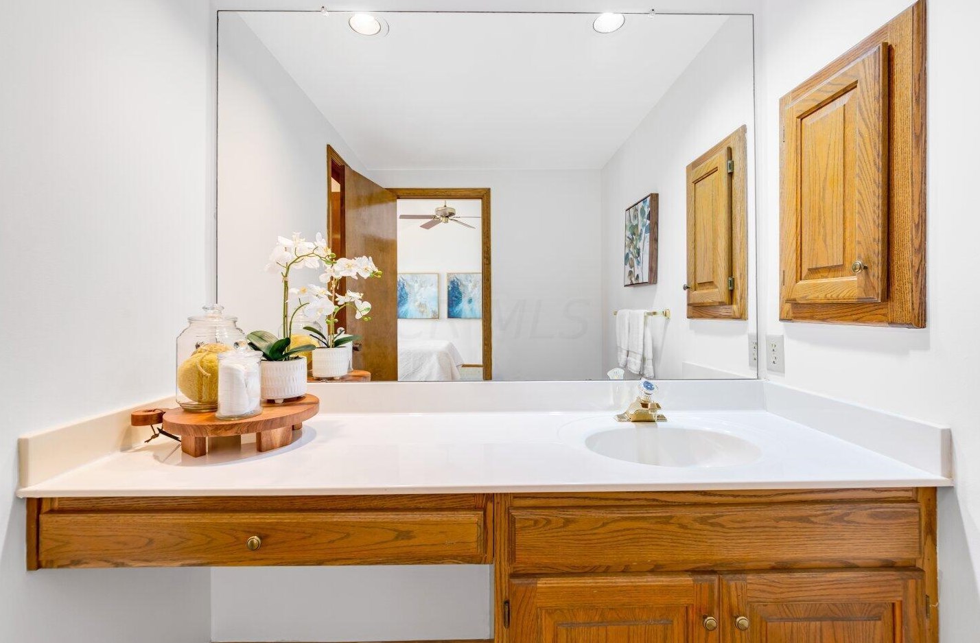 1980 Willow Glen Ln, Columbus OH 43229-1550 exterior