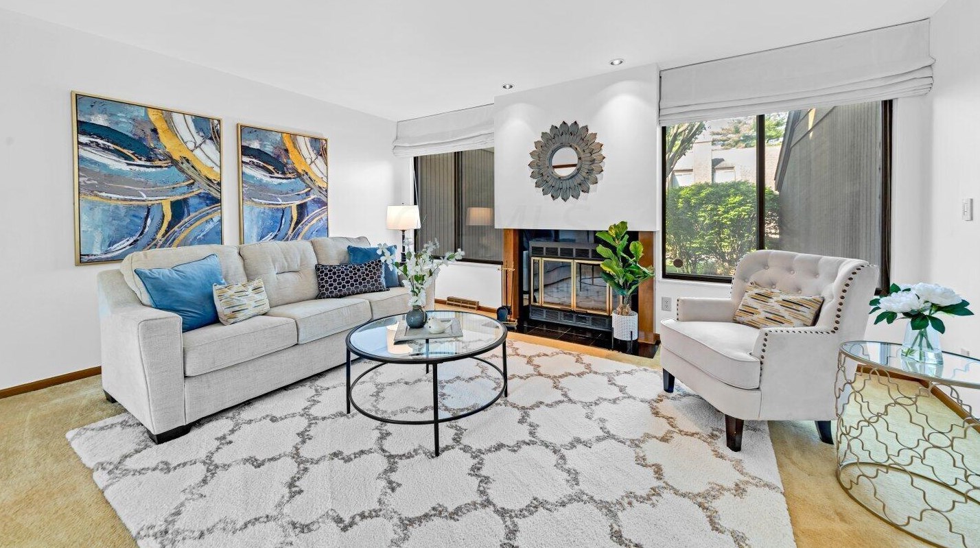 1980 Willow Glen Ln, Columbus OH 43229-1550 exterior