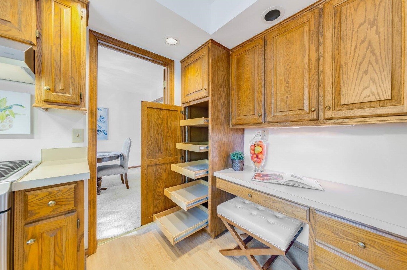 1980 Willow Glen Ln, Columbus OH 43229-1550 exterior