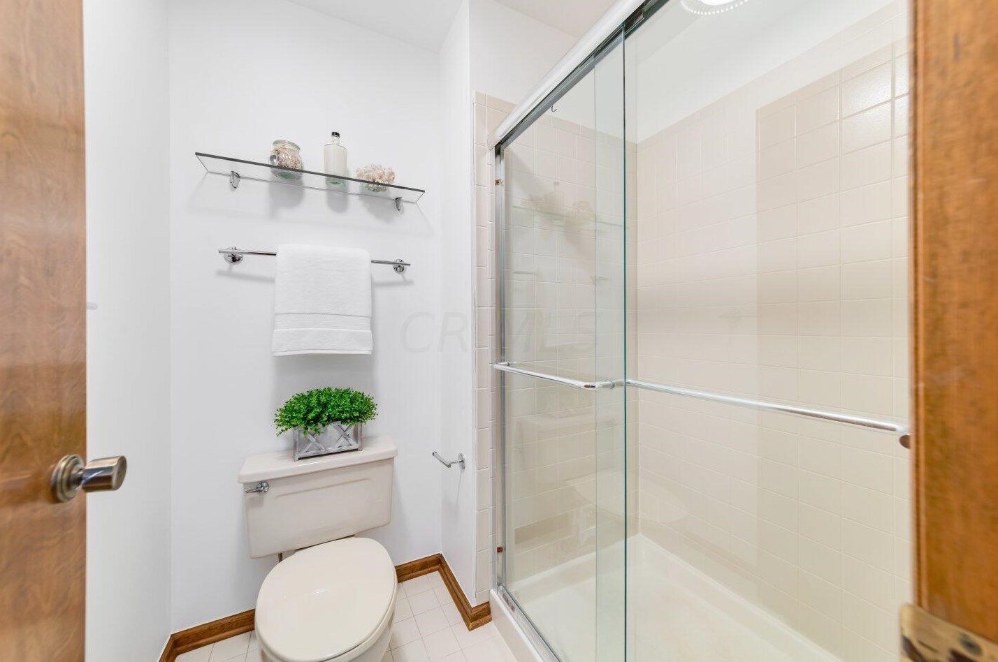 1980 Willow Glen Ln, Columbus OH 43229-1550 exterior