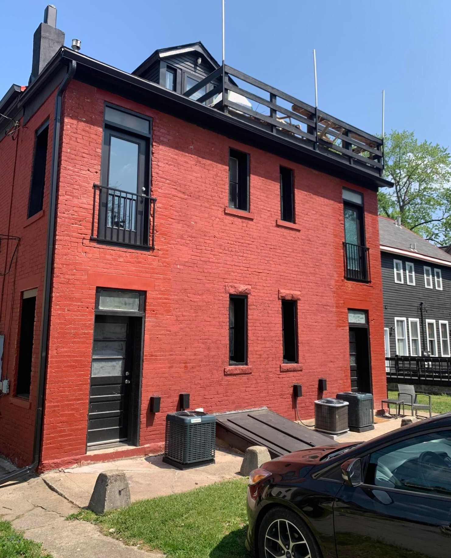 115 2 Ave, Columbus OH 43201-5412 exterior