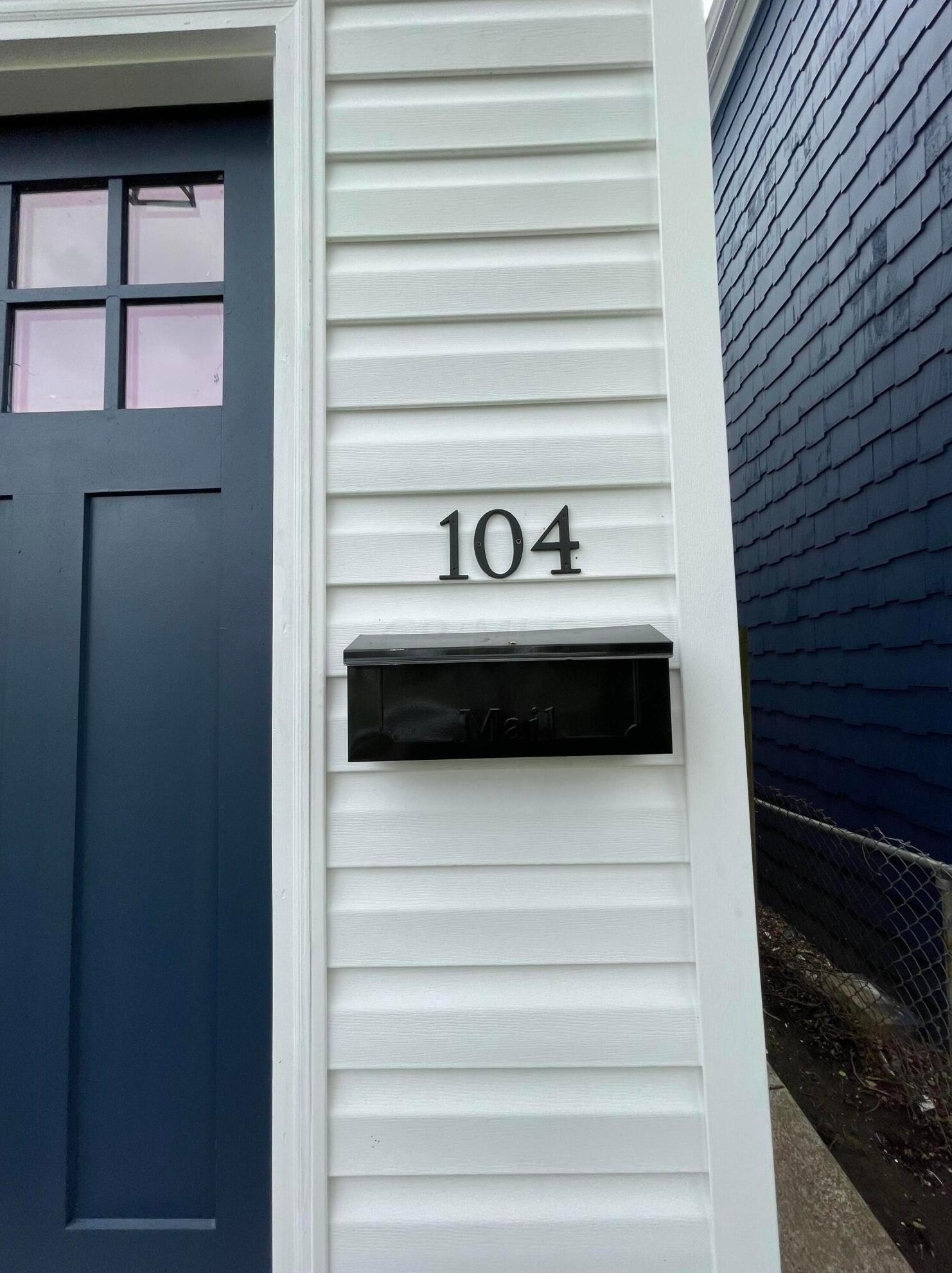 104 Guilford Ave, Columbus OH  43222-1052 exterior