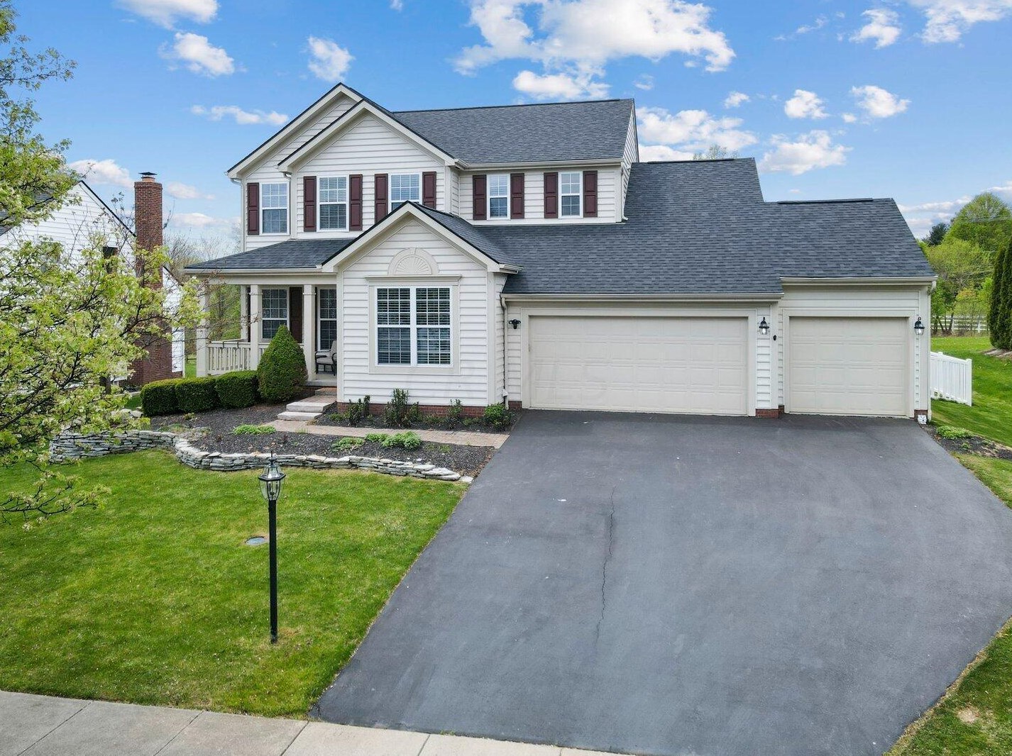 4893 Alston Grove Dr, Westerville, OH 43082