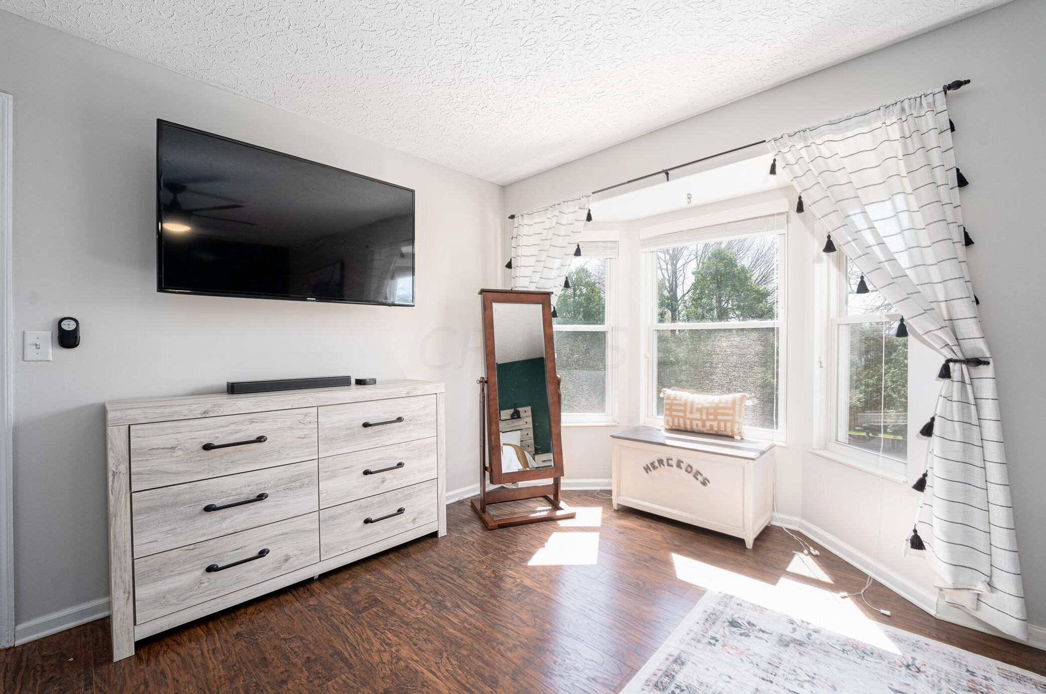 1857 Weather Stone Ln, Columbus OH  43235-1987 exterior