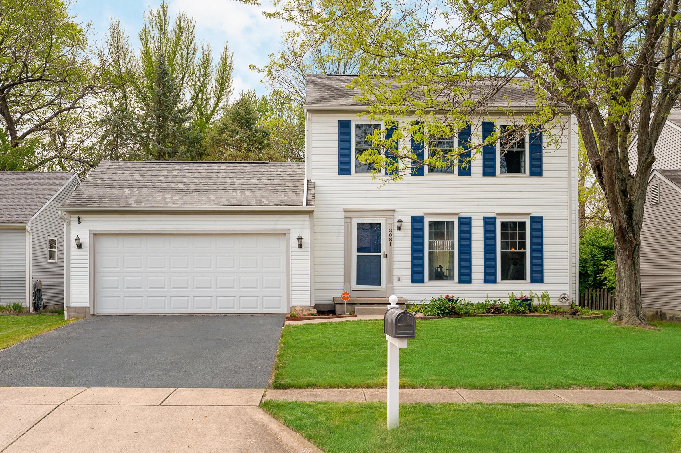 3081 Stonebluff Dr, Columbus, OH 43232-5668