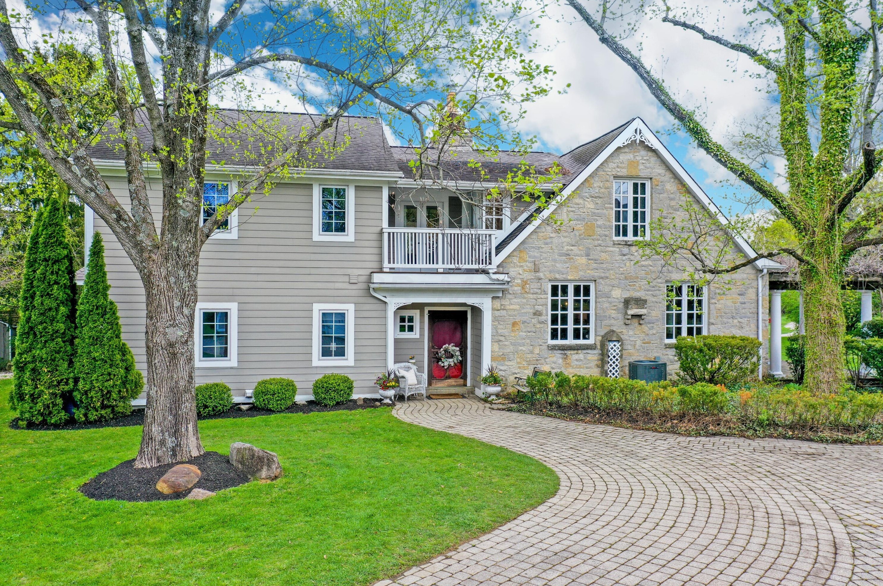 5757 Willow Bend Ln, Westerville, OH 43082-9385