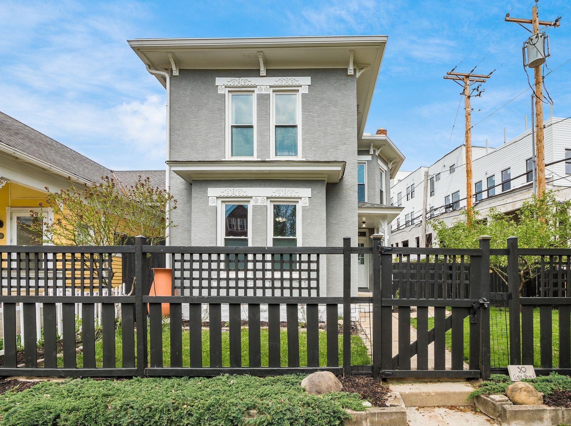 30 Clark Pl, Columbus, OH 43201-2463